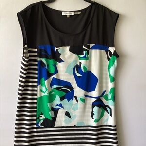 Calvin Klein Black and White Sleeveless Graphic Blouse
